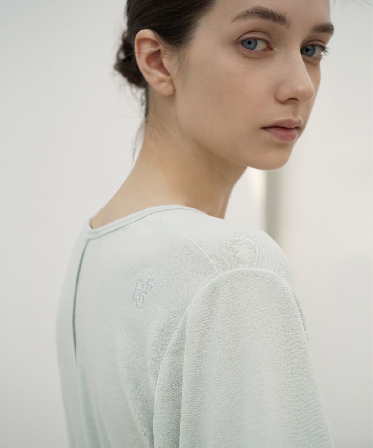 리이(RE RHEE) RELAXED FIT ORGANIC T SHIRT