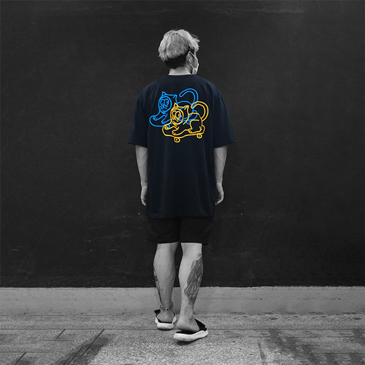 모노파틴(MONOPATIN) night light snow-E push off scotchlite t shirt - BKYL