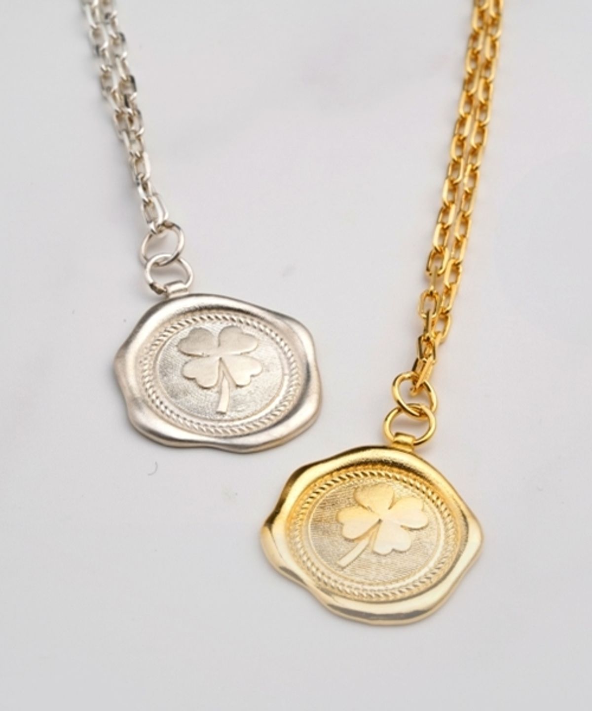 봉보(BONBEAU) Lucky clover pendant silver Necklace 클로버 팬던트 실버 클립 체인 목걸이