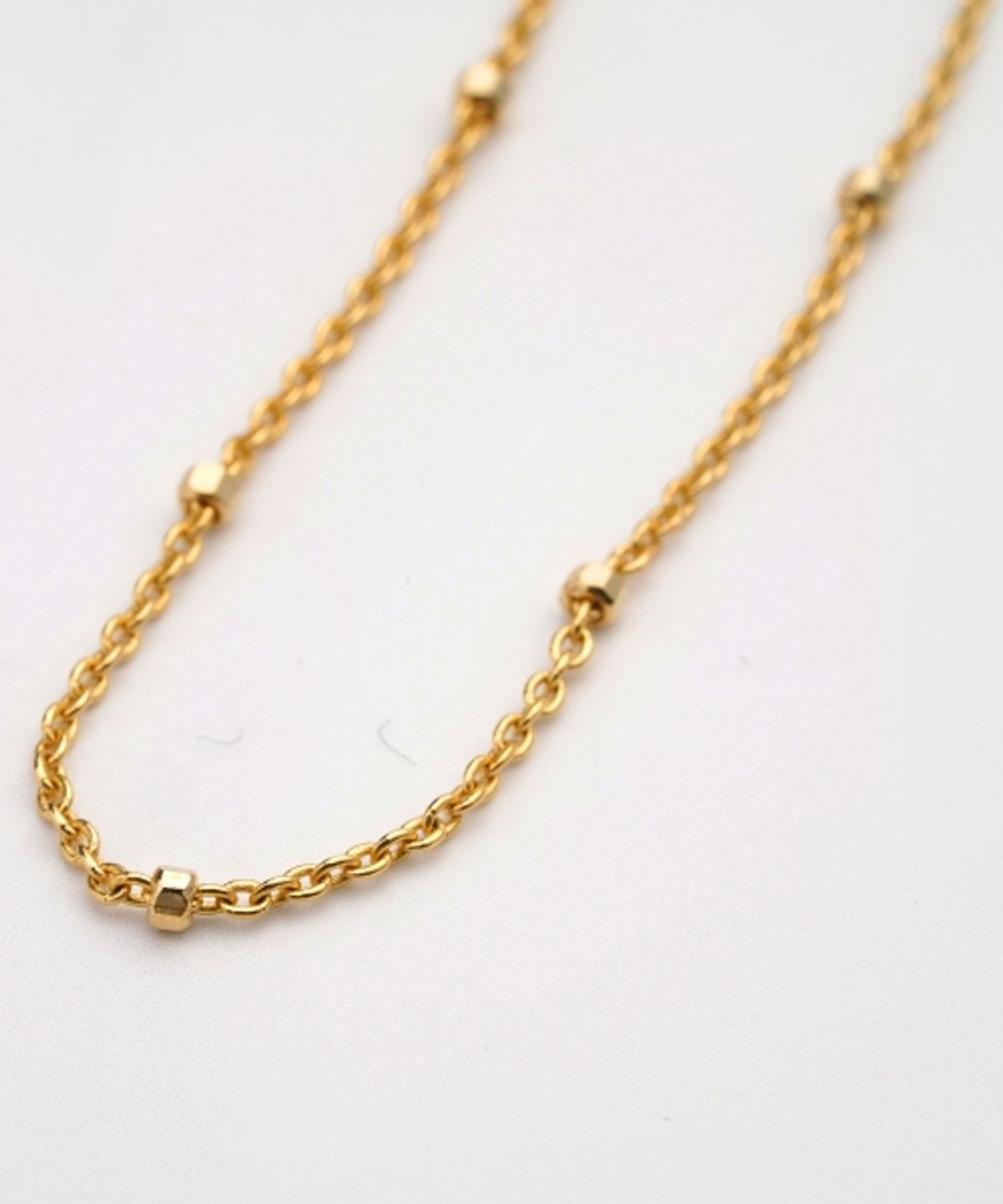 봉보(BONBEAU) Mini cube gold chain Necklace 미니 큐브 클립 체인 레이어드 목걸이