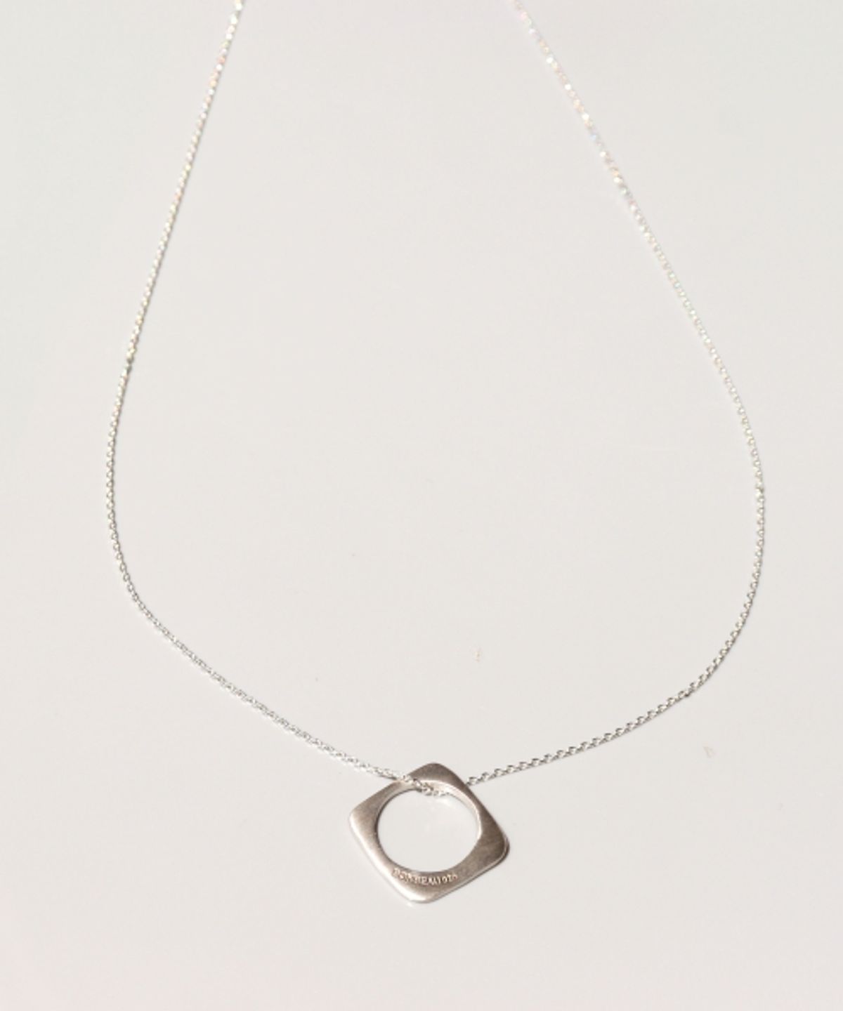 봉보(BONBEAU) Open square for me engrave silver Necklace 오픈 스퀘어 각인 실버 이니셜 목걸이