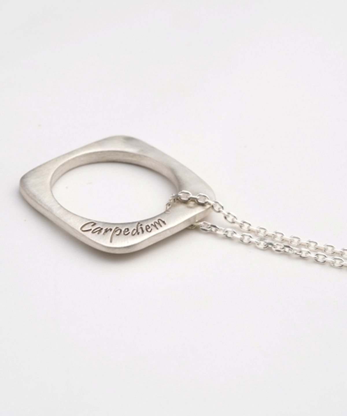 봉보(BONBEAU) Open square for me engrave silver Necklace 오픈 스퀘어 각인 실버 이니셜 목걸이