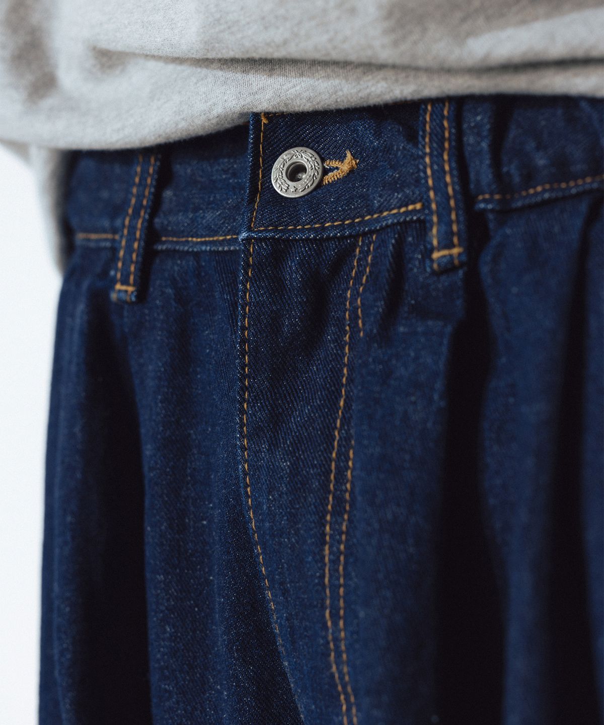 앵글런(ANGLAN) Rigid Indigo Denim Balloon Pants - Dark Blue