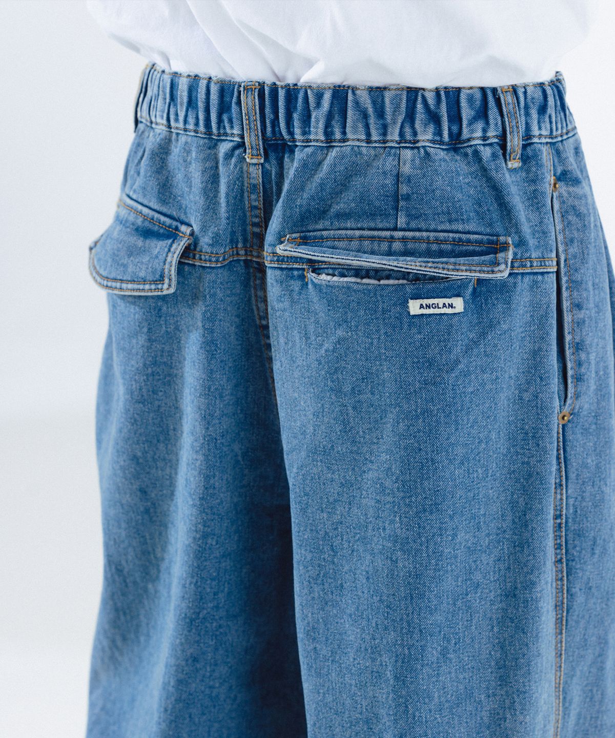 앵글런(ANGLAN) Stone Vintage Denim Balloon Pants - Light Blue