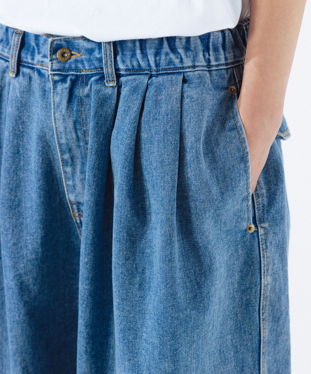 앵글런(ANGLAN) Stone Vintage Denim Balloon Pants - Light Blue