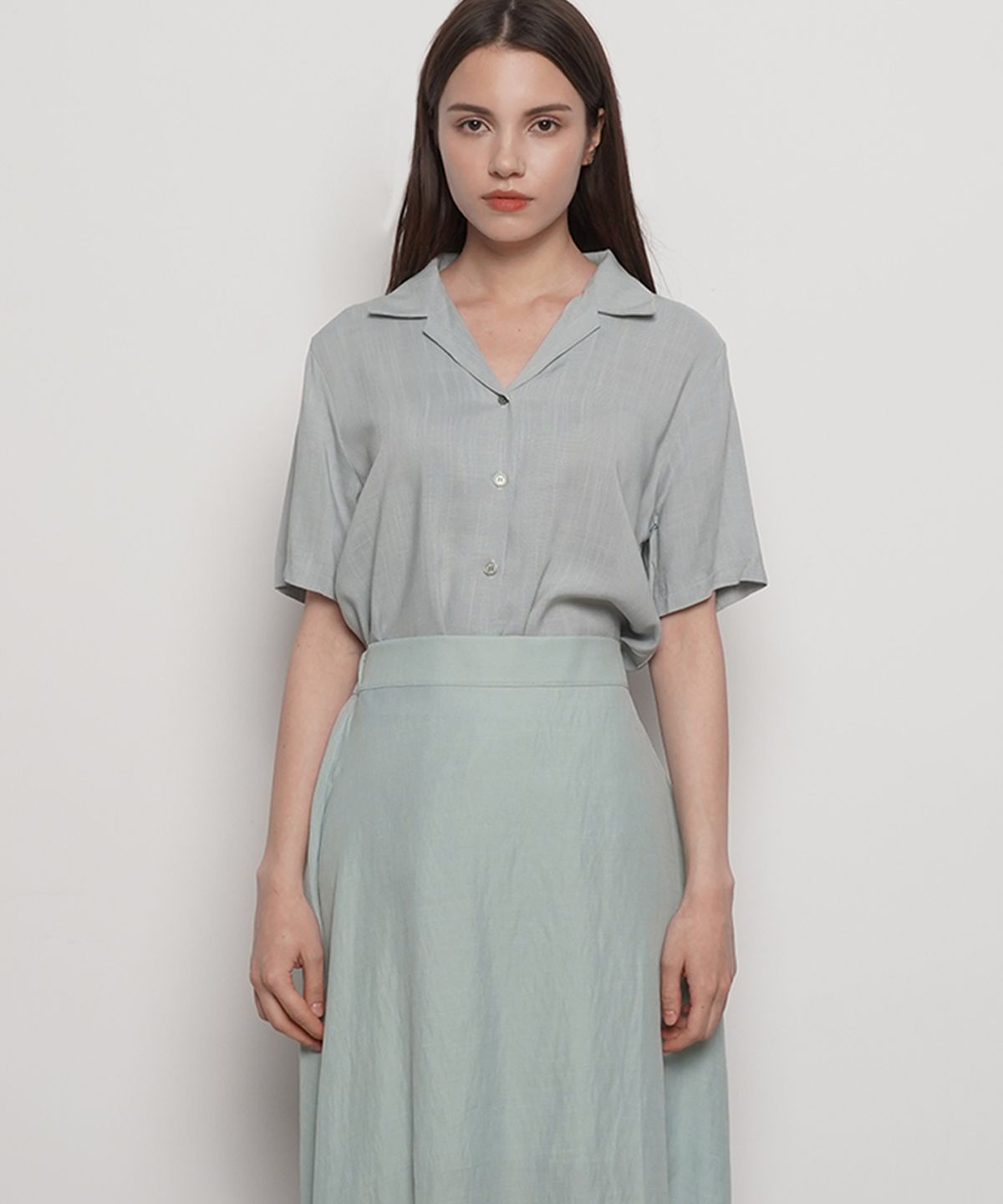 에이본(THE-ABON) W221 linen open collar half shirts beige