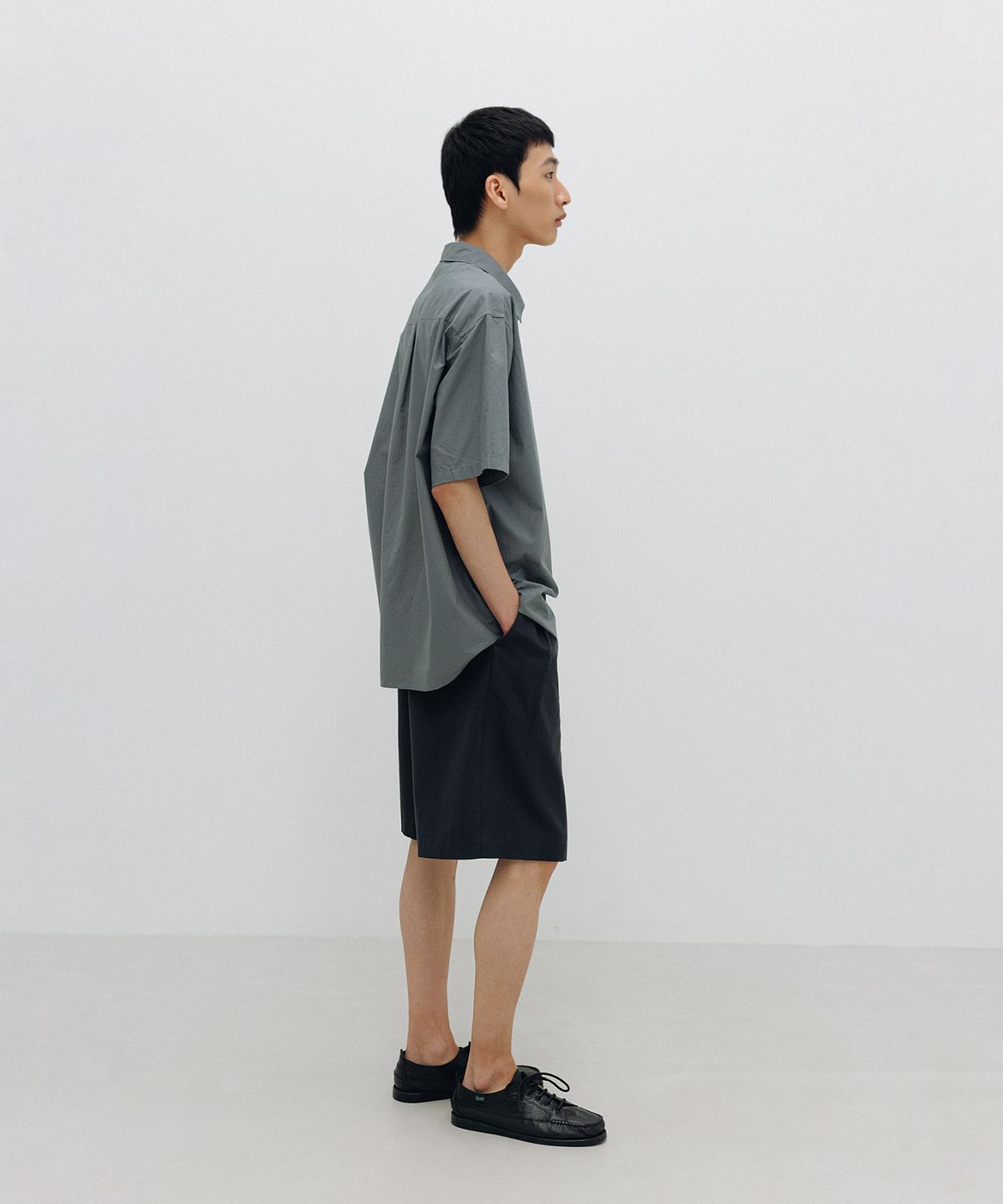 블랭크룸(BLANKROOM) 파인데이 박스 셔츠_BLUE KHAKI