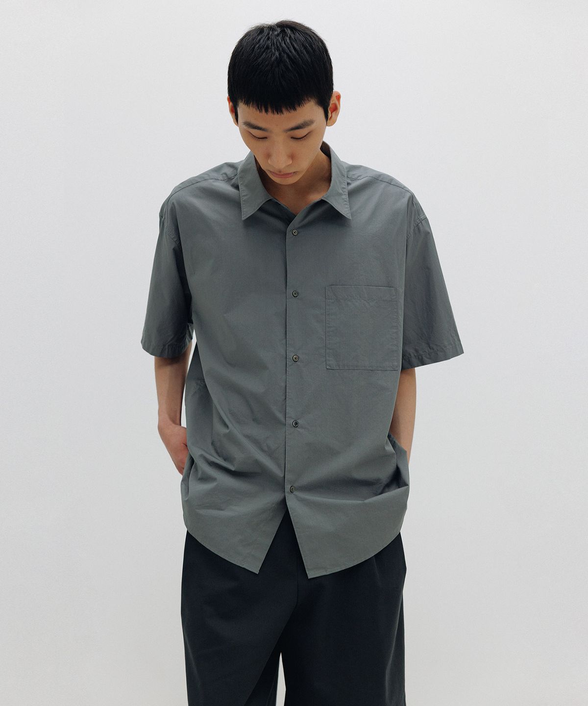 블랭크룸(BLANKROOM) 파인데이 박스 셔츠_BLUE KHAKI