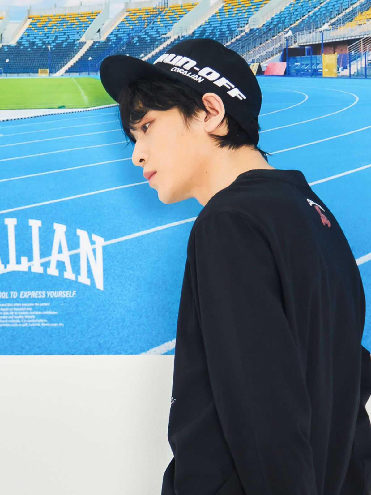 코랄리안(CORALIAN) 런오프 로고 스냅백 블랙