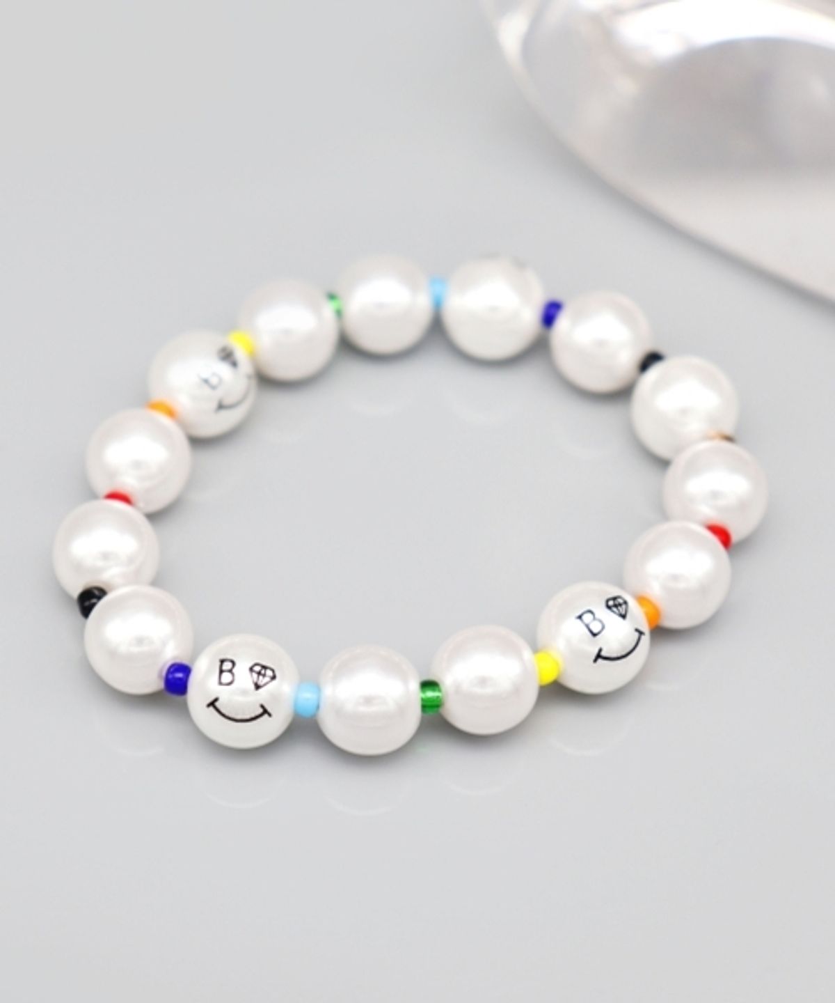 봉보(BONBEAU) Pearl smile color beads band Bracelet 스마일 진주 레인보우 컬러 비즈 팔찌