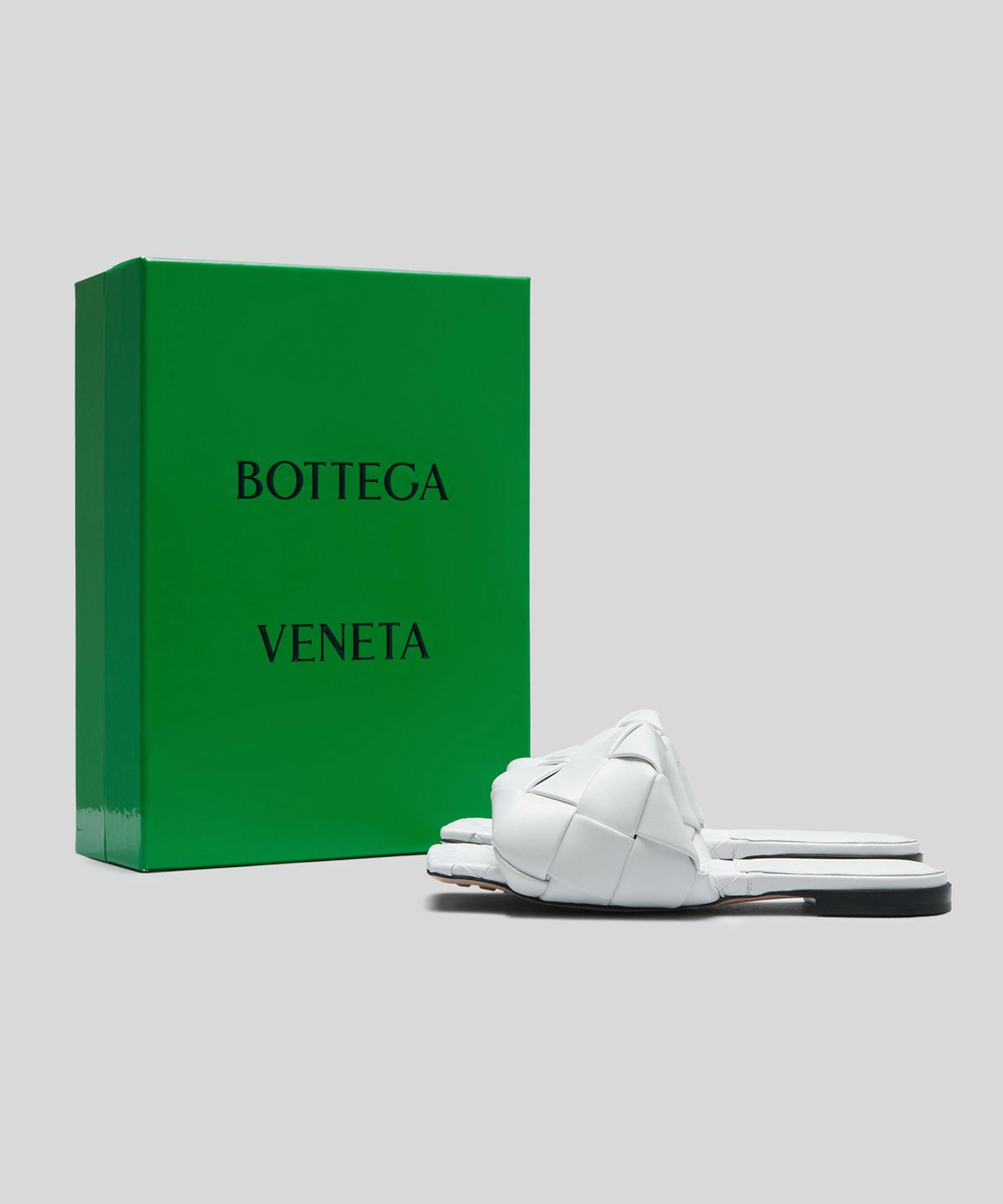 보테가베네타(BOTTEGA VENETA) 여성 리도 플랫 샌들 - 화이트 / 608853VBSS09122
