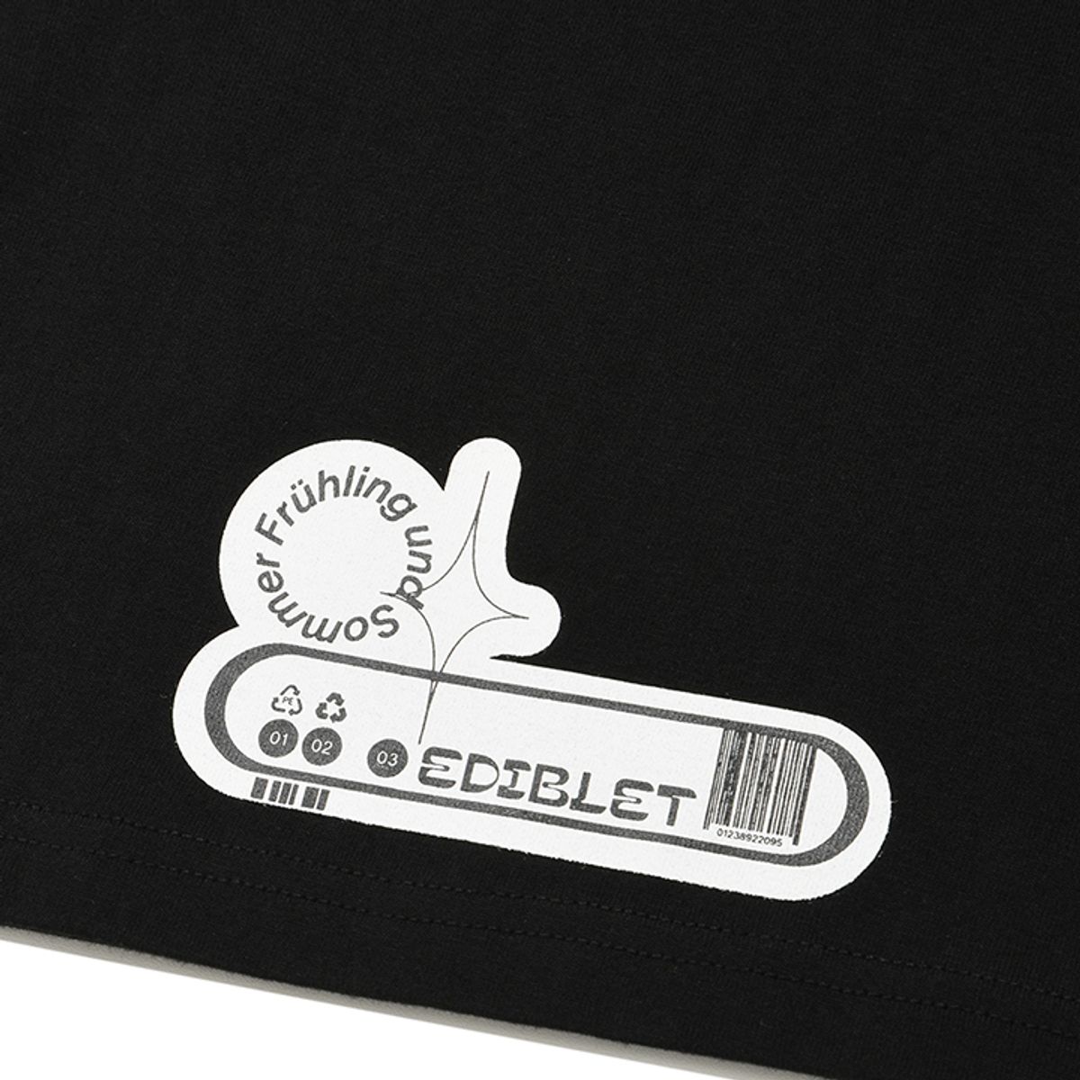 에디블렛(EDIBLET) 바코드 프린팅 티셔츠
