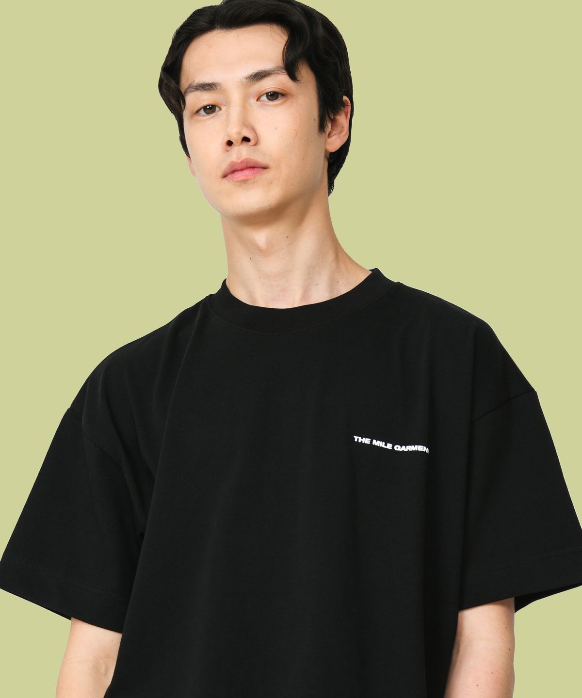 더마일(THEMILE) 파인 마운트 가먼츠 다운 크루넥 [블랙]