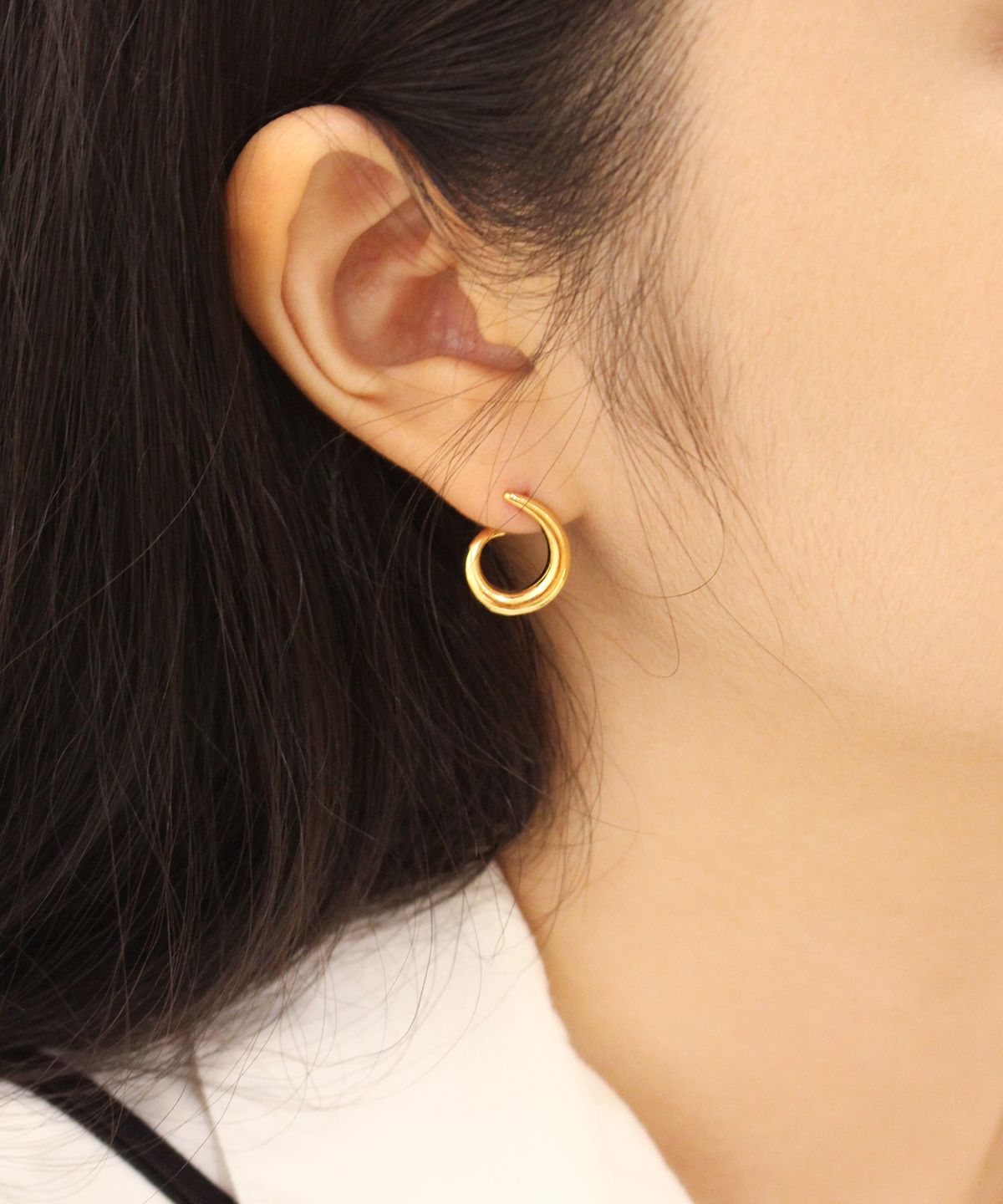 메이딘리(MADIN'LY) Virgule earring