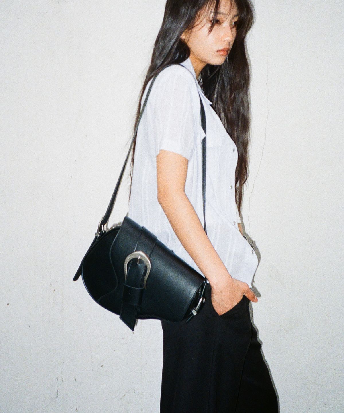 이우가마카라스(IUGAMAKARAS) H-Buckle Holster Bag