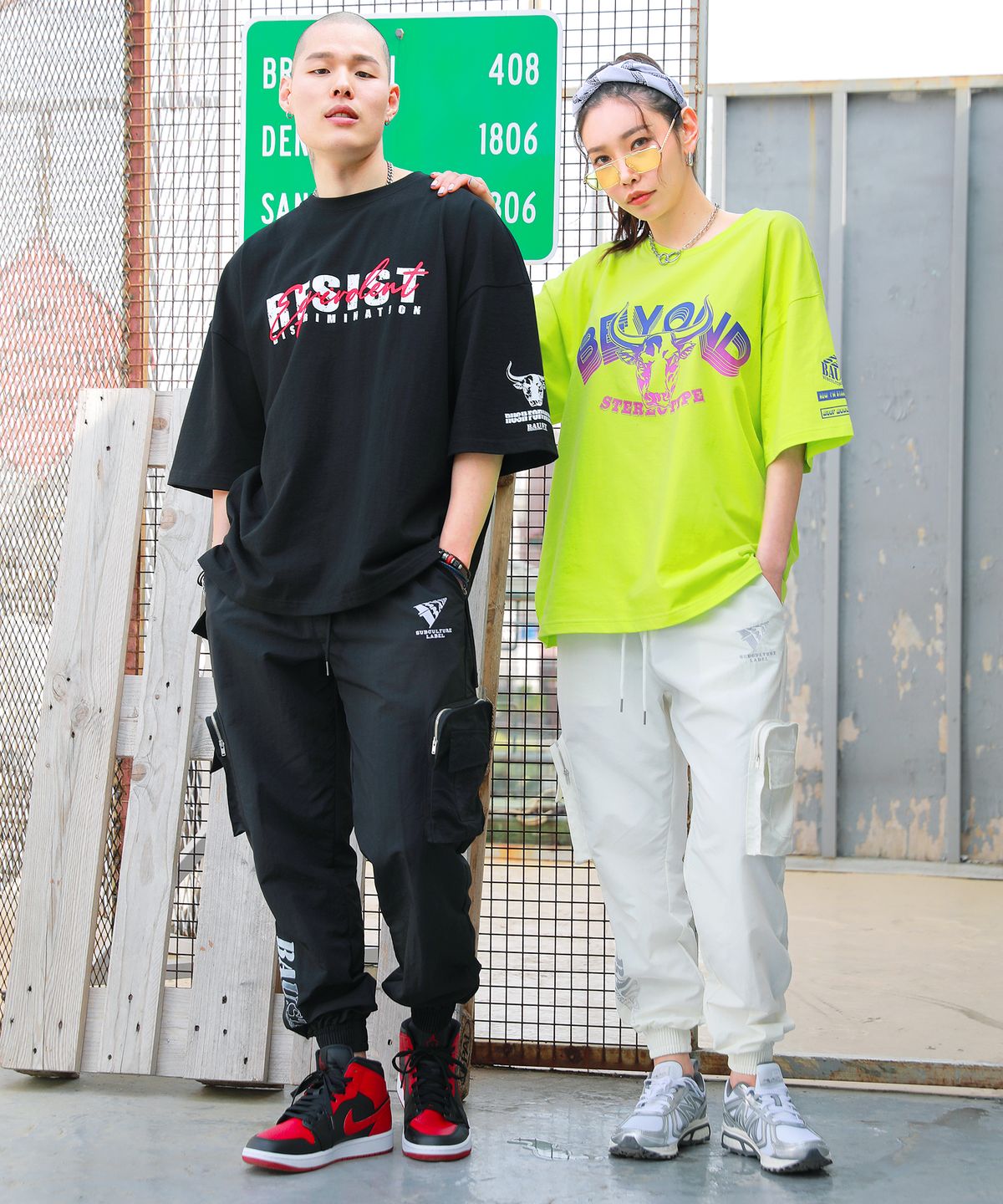 바우스트(BAUST) 그라데이션 로고 지퍼 더블 카고포켓 조거팬츠[BLACK]