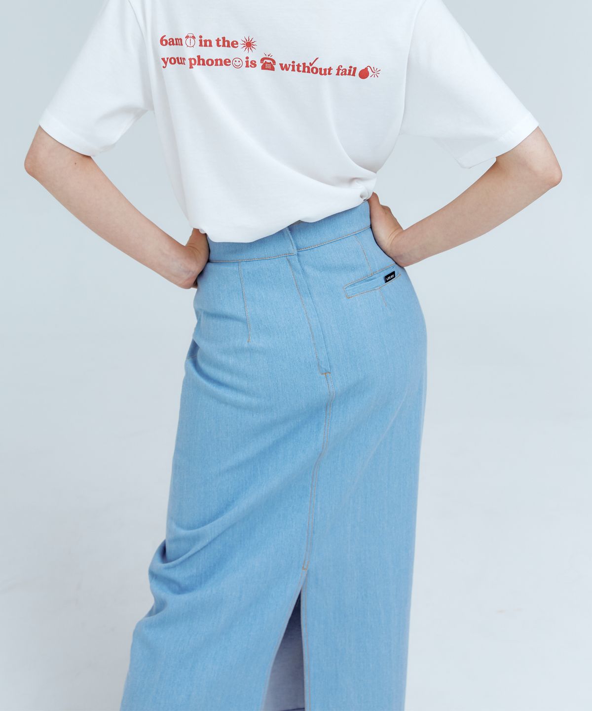 리지(LEEJEE) 캥거루포켓 연청데님 롱 스커트