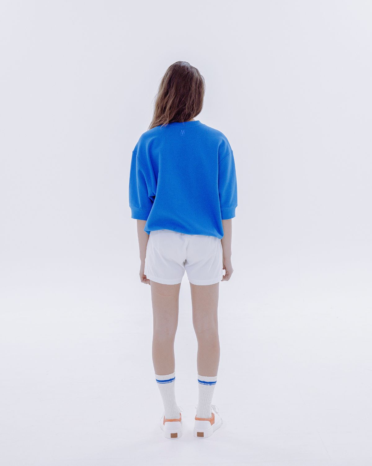 어프로브드(APRVD) 소닉 그래픽 하프 스웻셔츠 블루