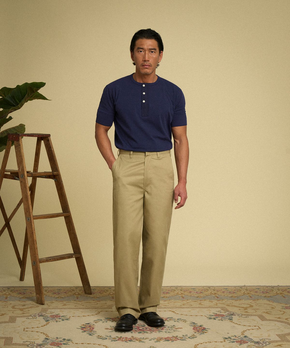 브론슨(BRONSON) Vintage Short Sleeve Henley Tee Navy