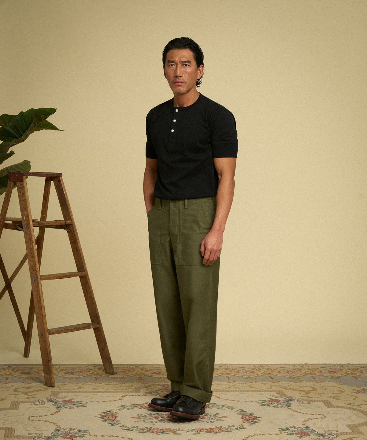 브론슨(BRONSON) Vintage Short Sleeve Henley Tee Navy