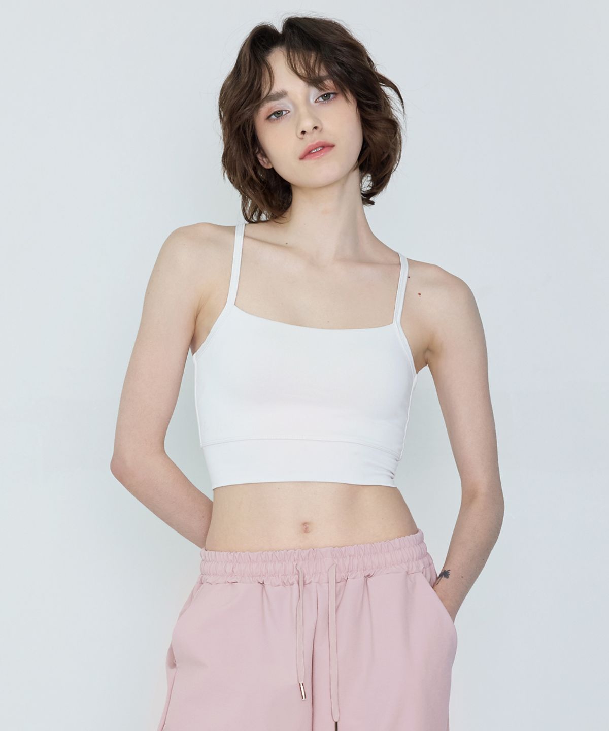 데비웨어(DEVIWEAR) 여성 요가복 DEVI-TS0032-화이트 필라테스 페노미 크롭탑