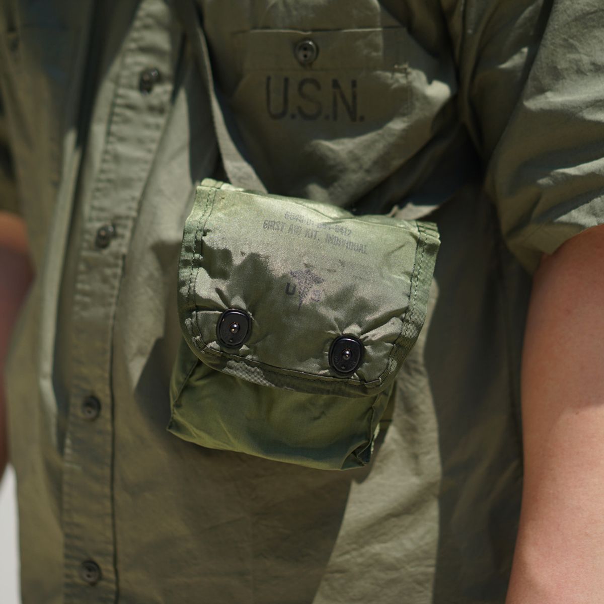 와이엠씨엘케이와이(YMCL KY) Deadstock US First Aid Kit Shoulder Pouch