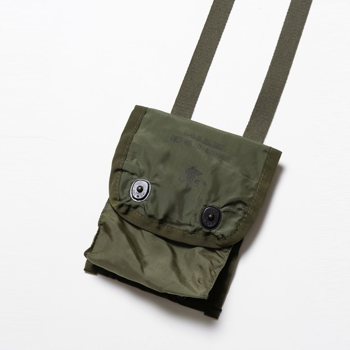 와이엠씨엘케이와이(YMCL KY) Deadstock US First Aid Kit Shoulder Pouch