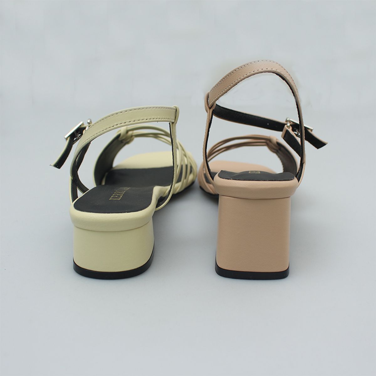 케리제이드(KERRIJADE) Inner Comb Sandal_CreamWhite