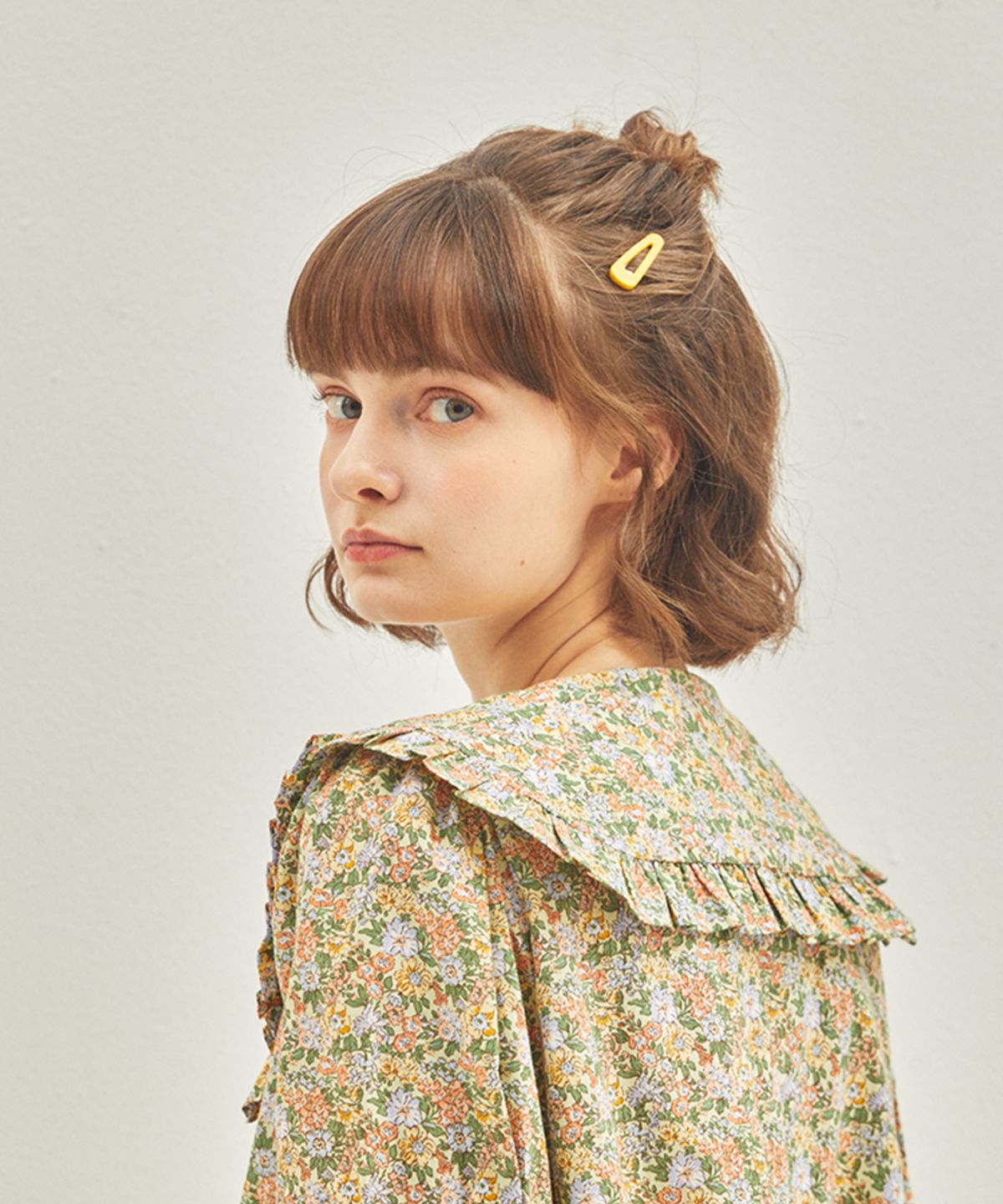 마나비스세븐(MANAVIS7) Lilly Frill Blouse Mint