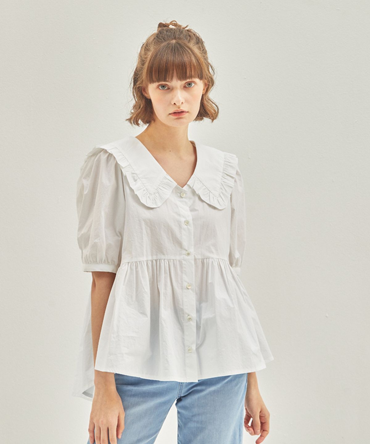 마나비스세븐(MANAVIS7) Lilly Frill Blouse White