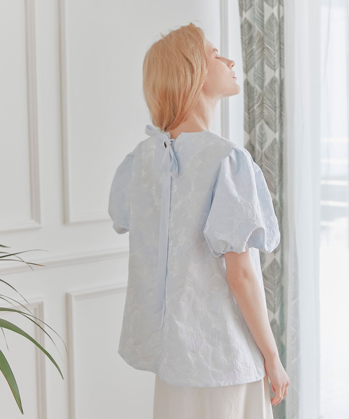 티나블러썸(TINABLOSSOM) 퐁트 블루 블라우스