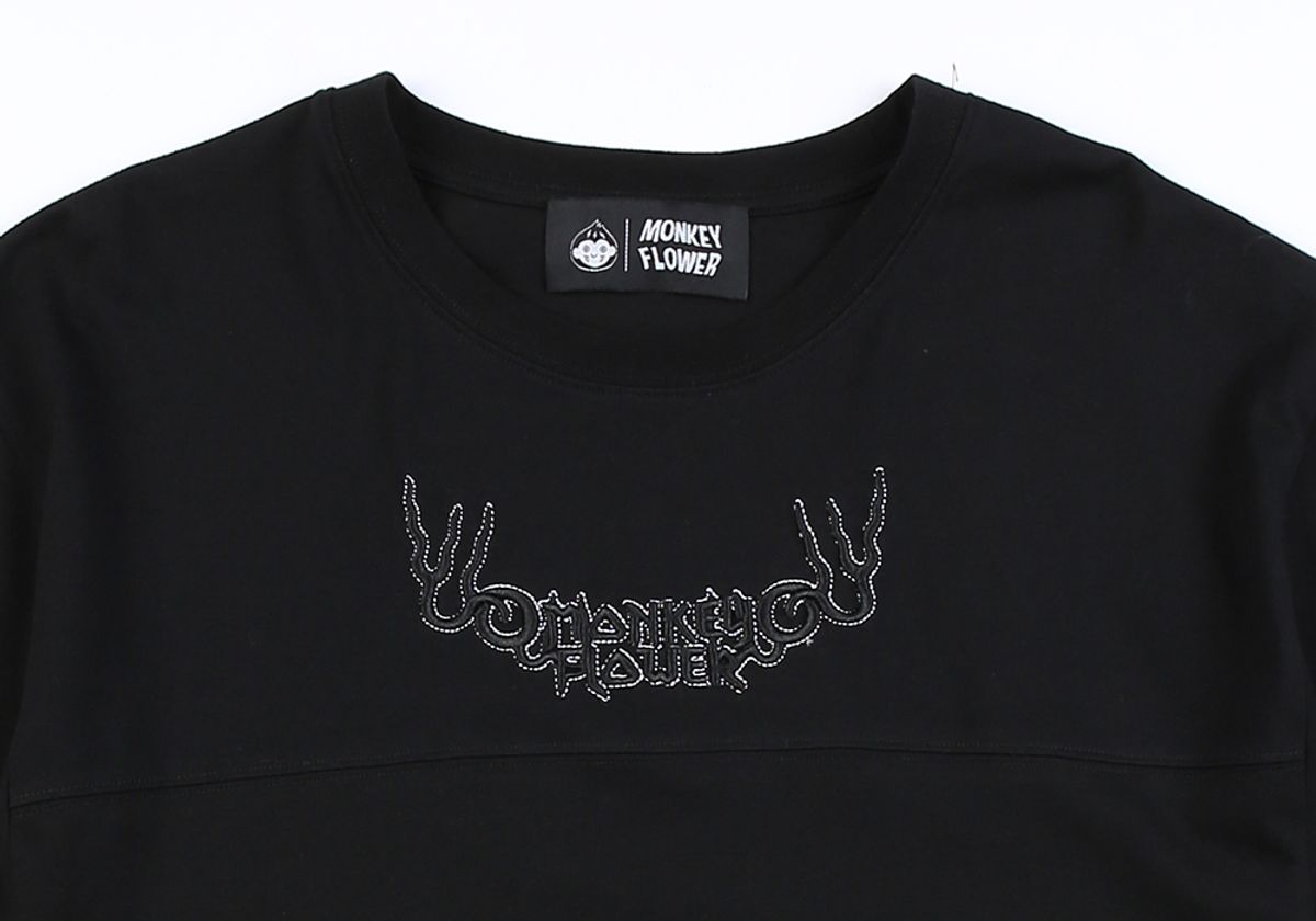 몽키플라워(Monkey Flower) 공용  크라우드 자수 반팔티셔츠/MM1WTS16U  BLACK