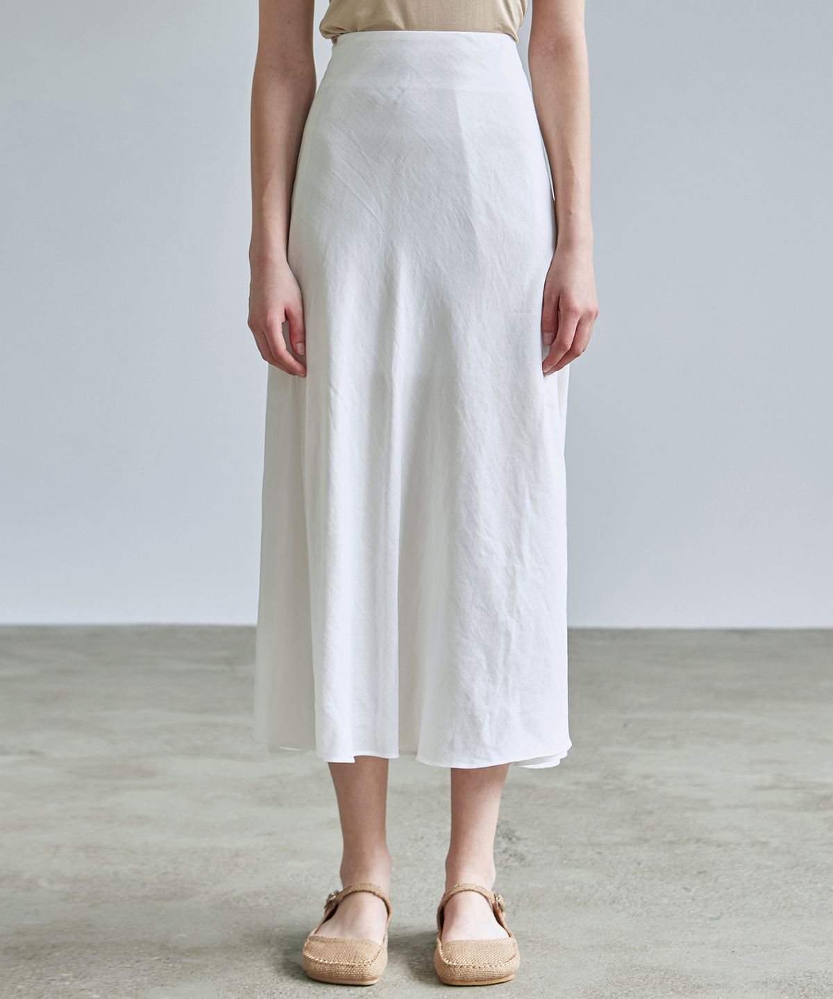 닉앤니콜(NICK&NICOLE) SATIN LONG SKIRT_WHITE