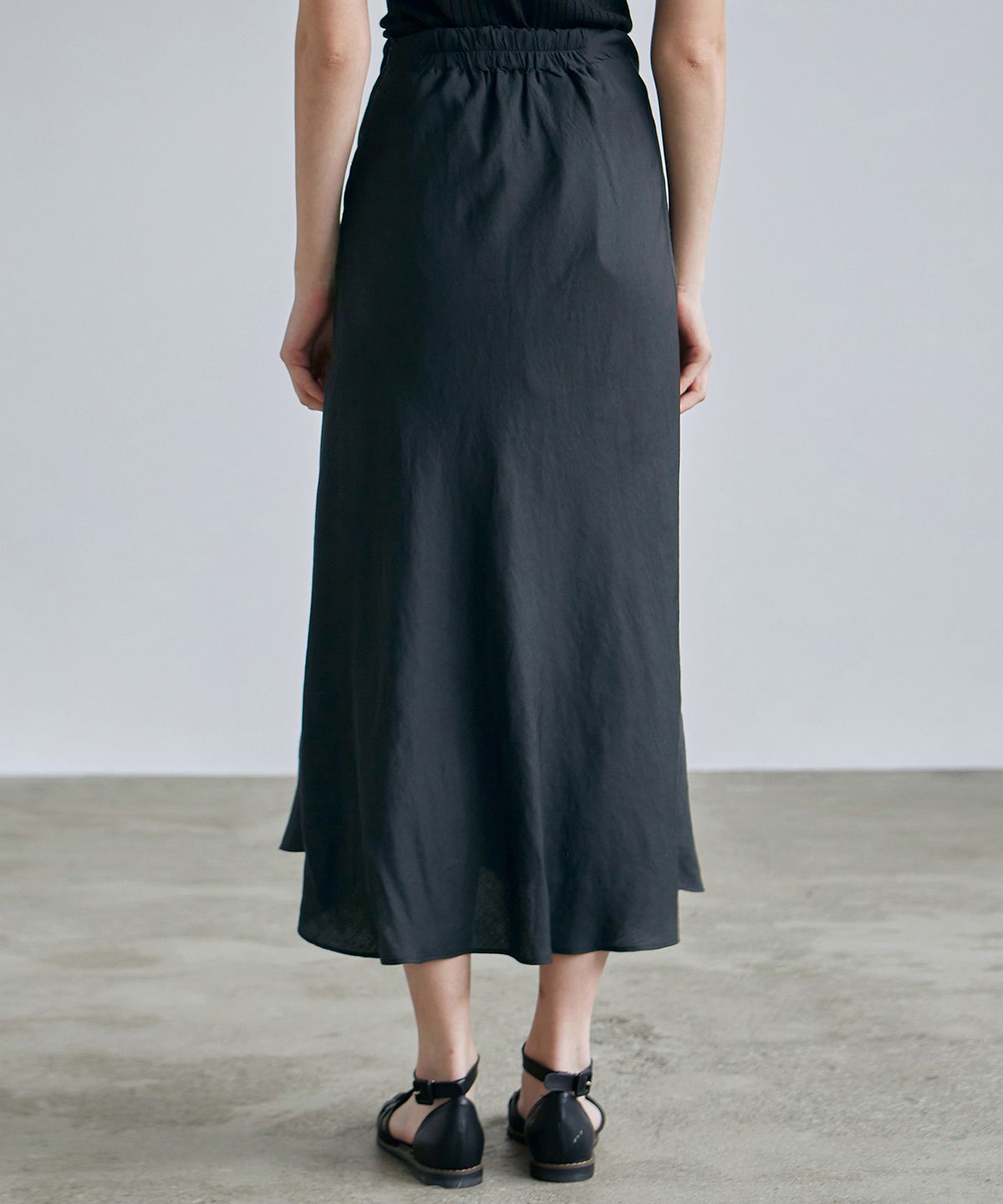 닉앤니콜(NICK&NICOLE) SATIN LONG SKIRT_BLACK