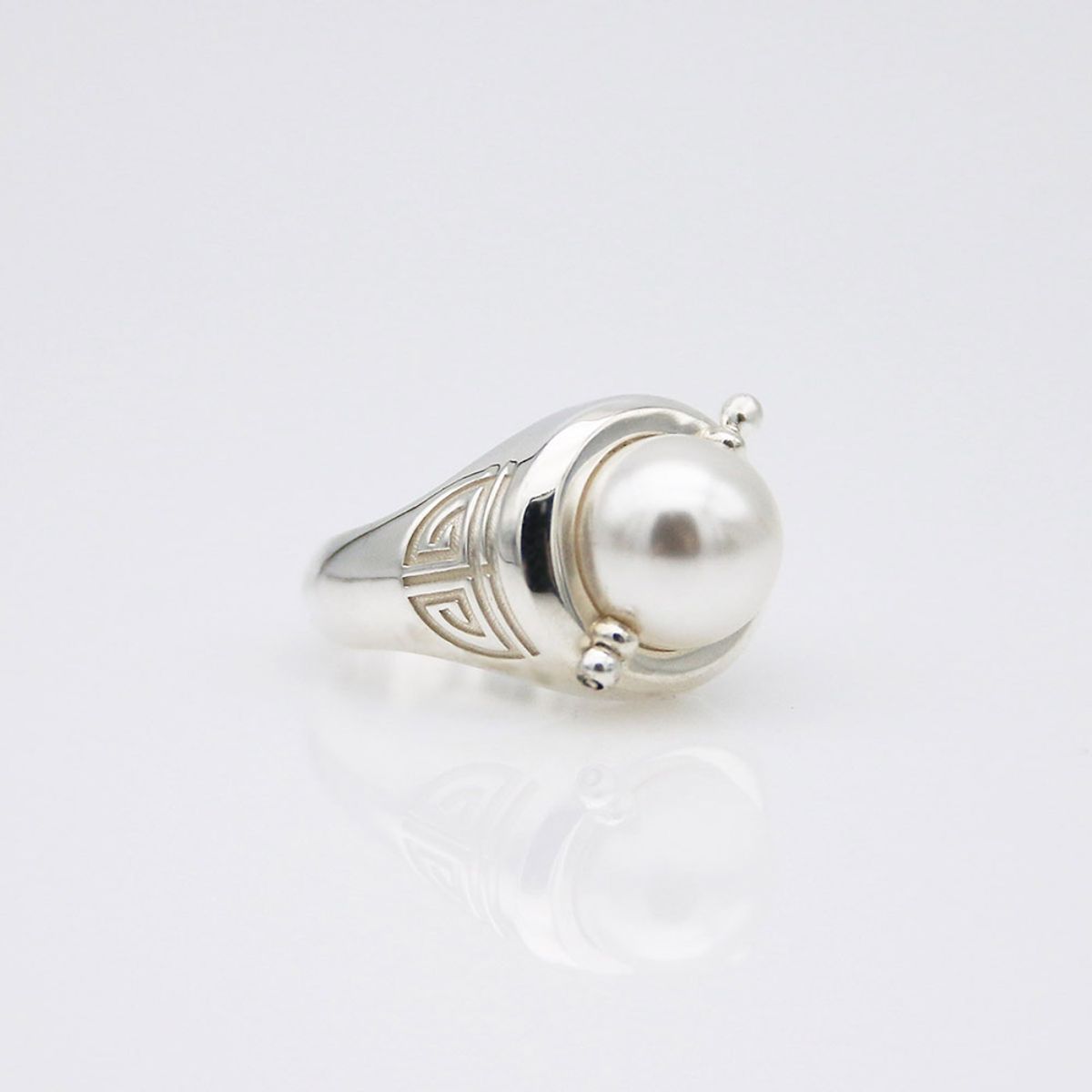 바이물드(BY MULDE) 고누 놀이 반지 _ 진주 Gonu nori ring _ pearl