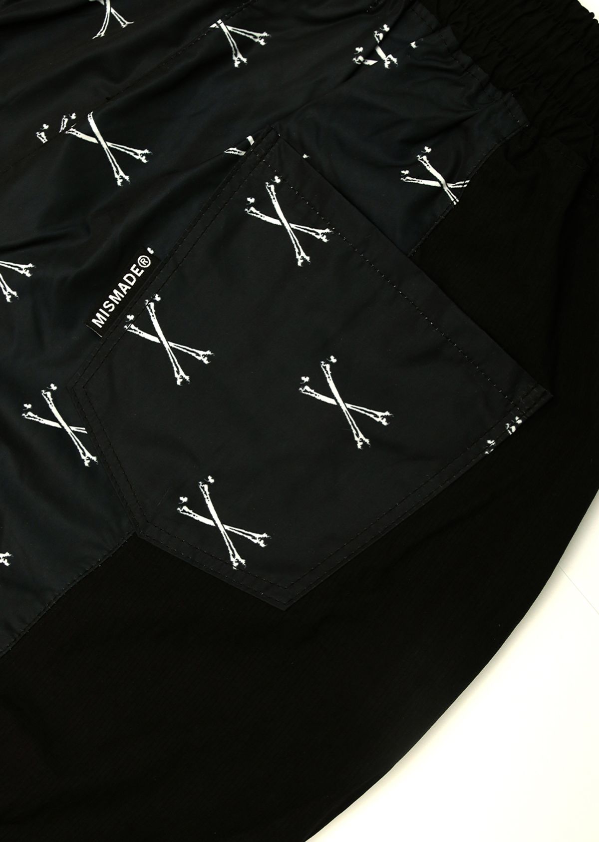 미스메이드(MISMADE) Bone multi cargo pants (Black)