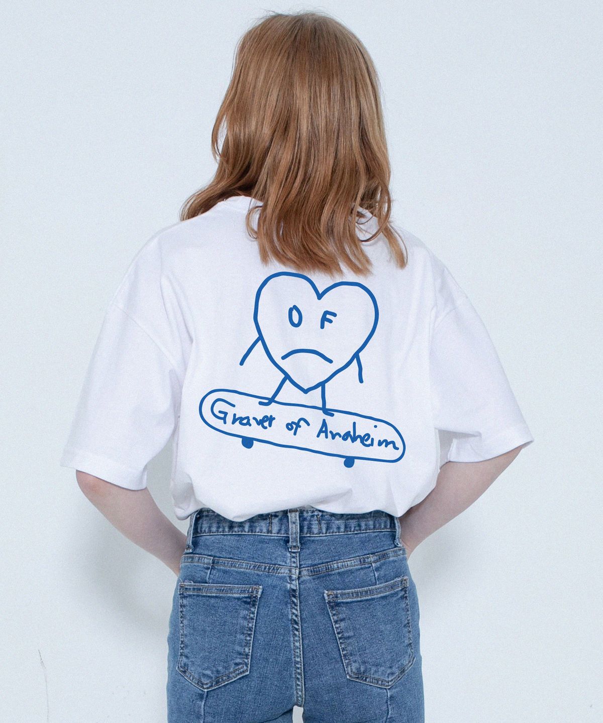 그레이버(GRAVER) [UNISEX]라인 하트보드 백프린팅 반팔티_화이트