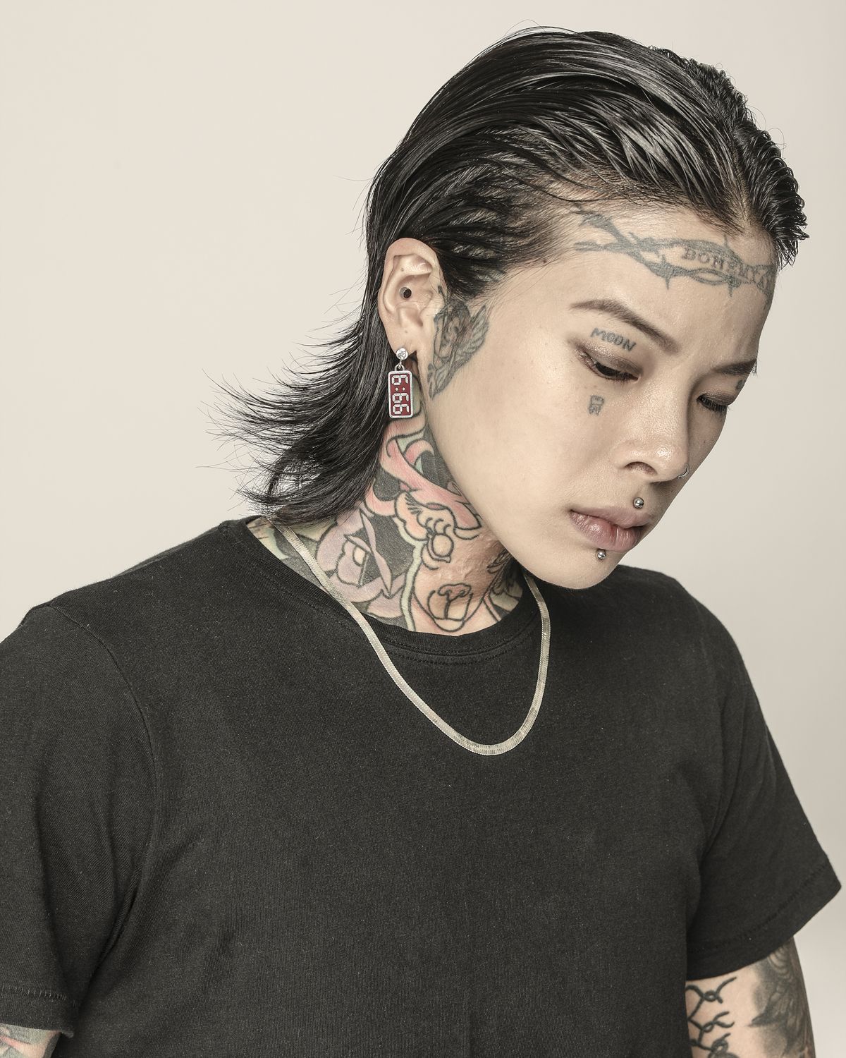킹크로치(KING KROACH) HELL TIME EARRING