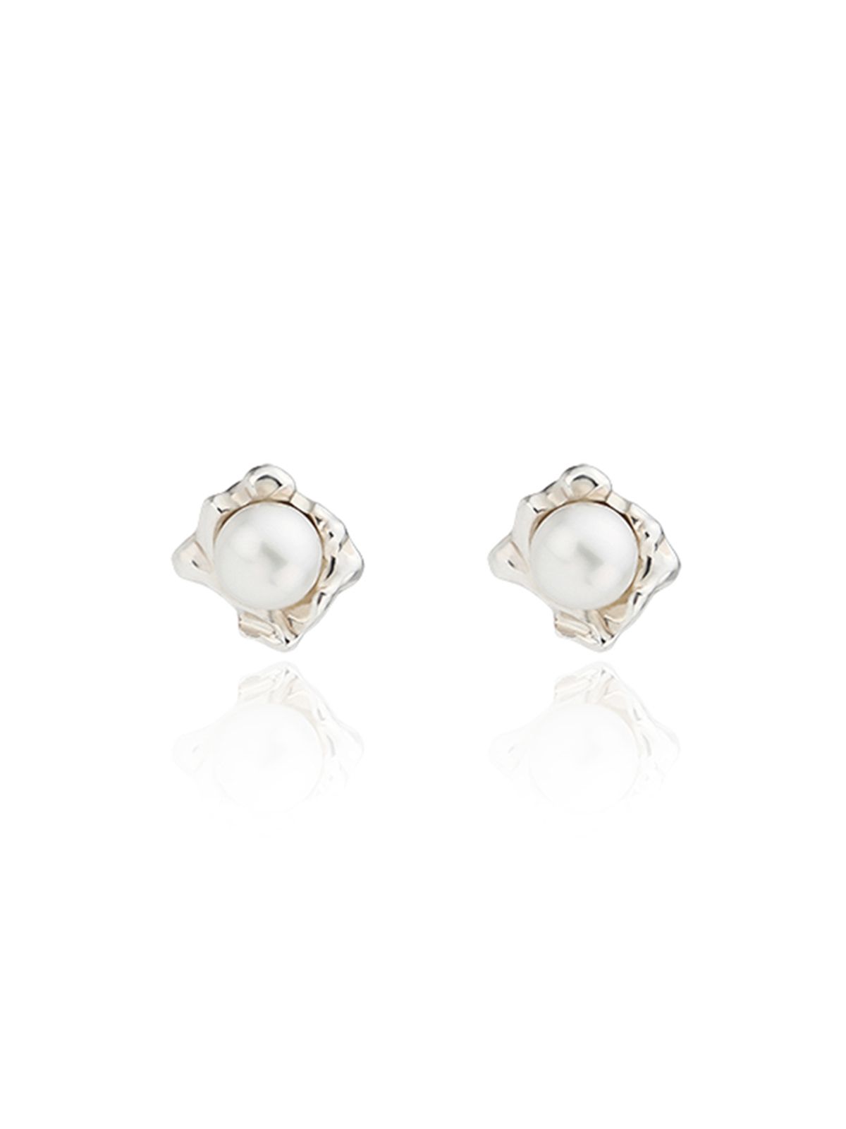 파피(POPPI) Wave posh pearl earrings