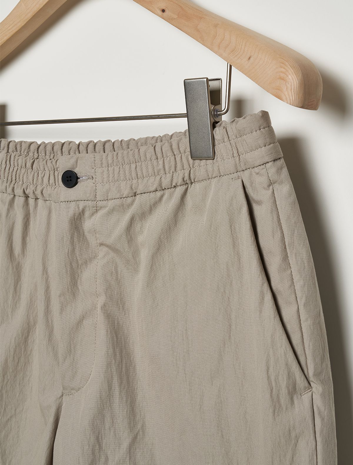 데호(DEHO) C/N HALF PANTS [Khaki beige]