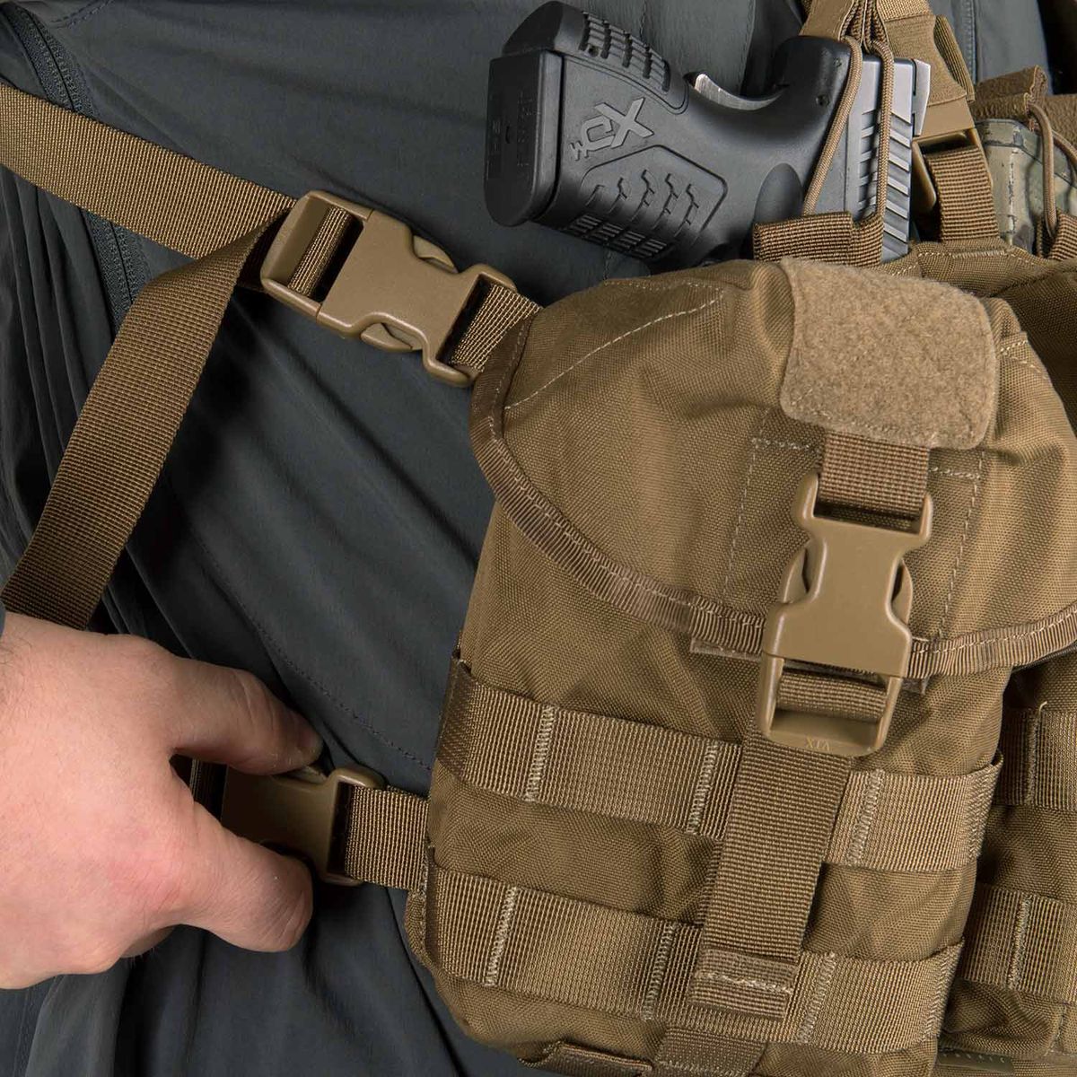 헬리콘텍스(HELIKONTEX) 가디언 체스트 리그 올리브그린