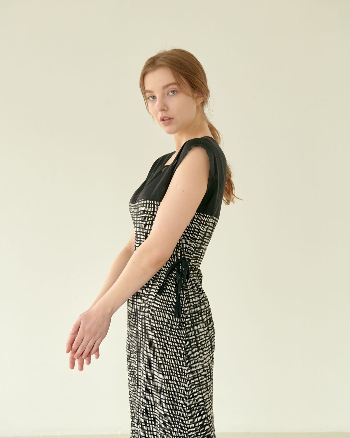 피노블랑코(PINO BLANCO) Black Ripple Onepiece
