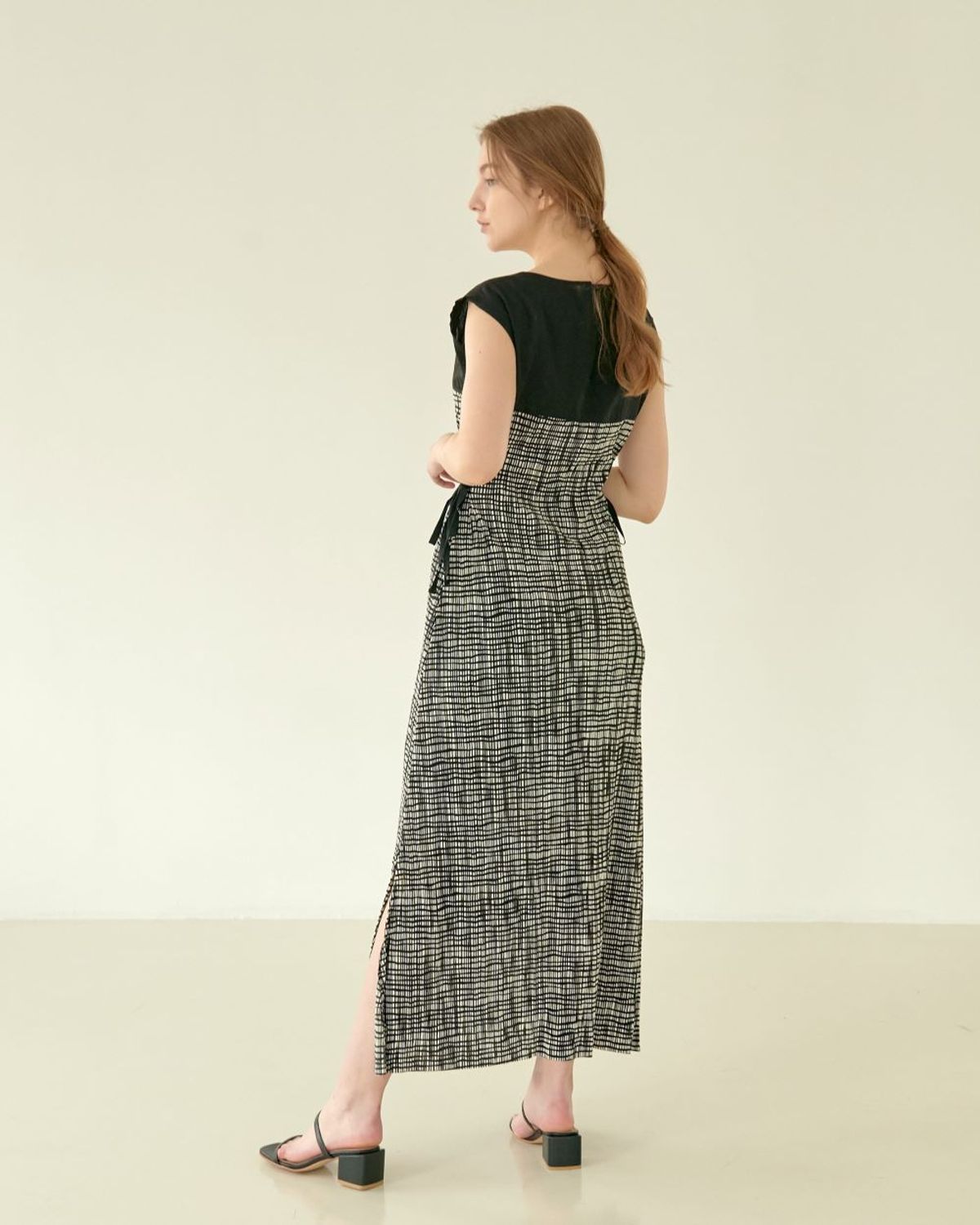 피노블랑코(PINO BLANCO) Black Ripple Onepiece