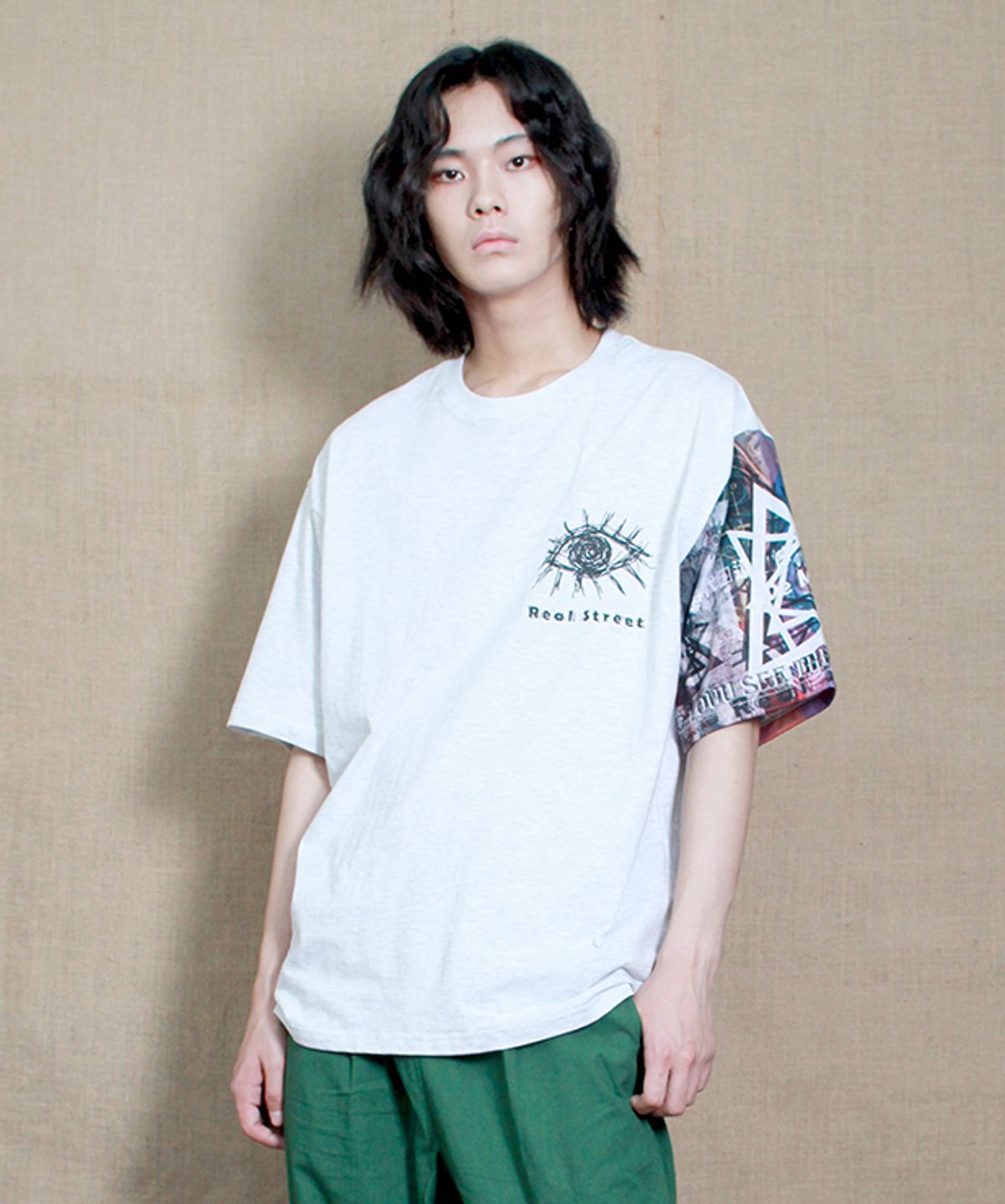 드마크(DEMARC) 유니섹스 언발란스 그래피티 하프슬리브 숏슬리브 백염