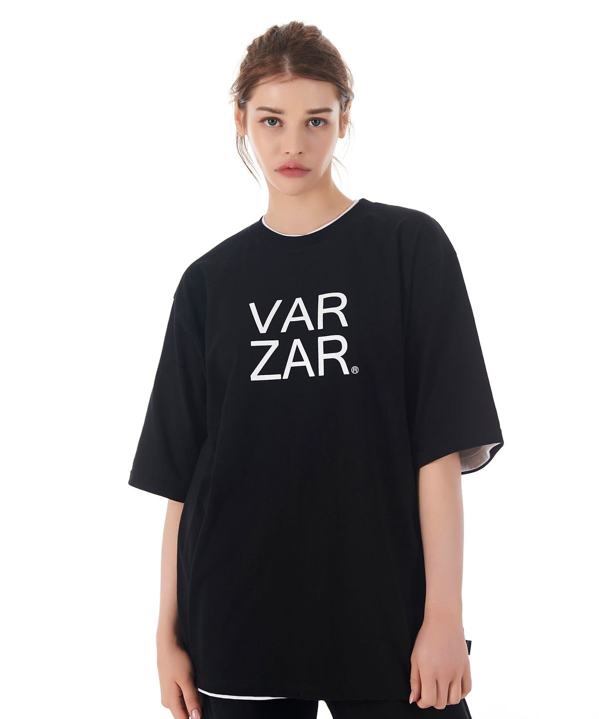 바잘(VARZAR) 오리지널 화이트 빅로고 반팔 티셔츠 블랙