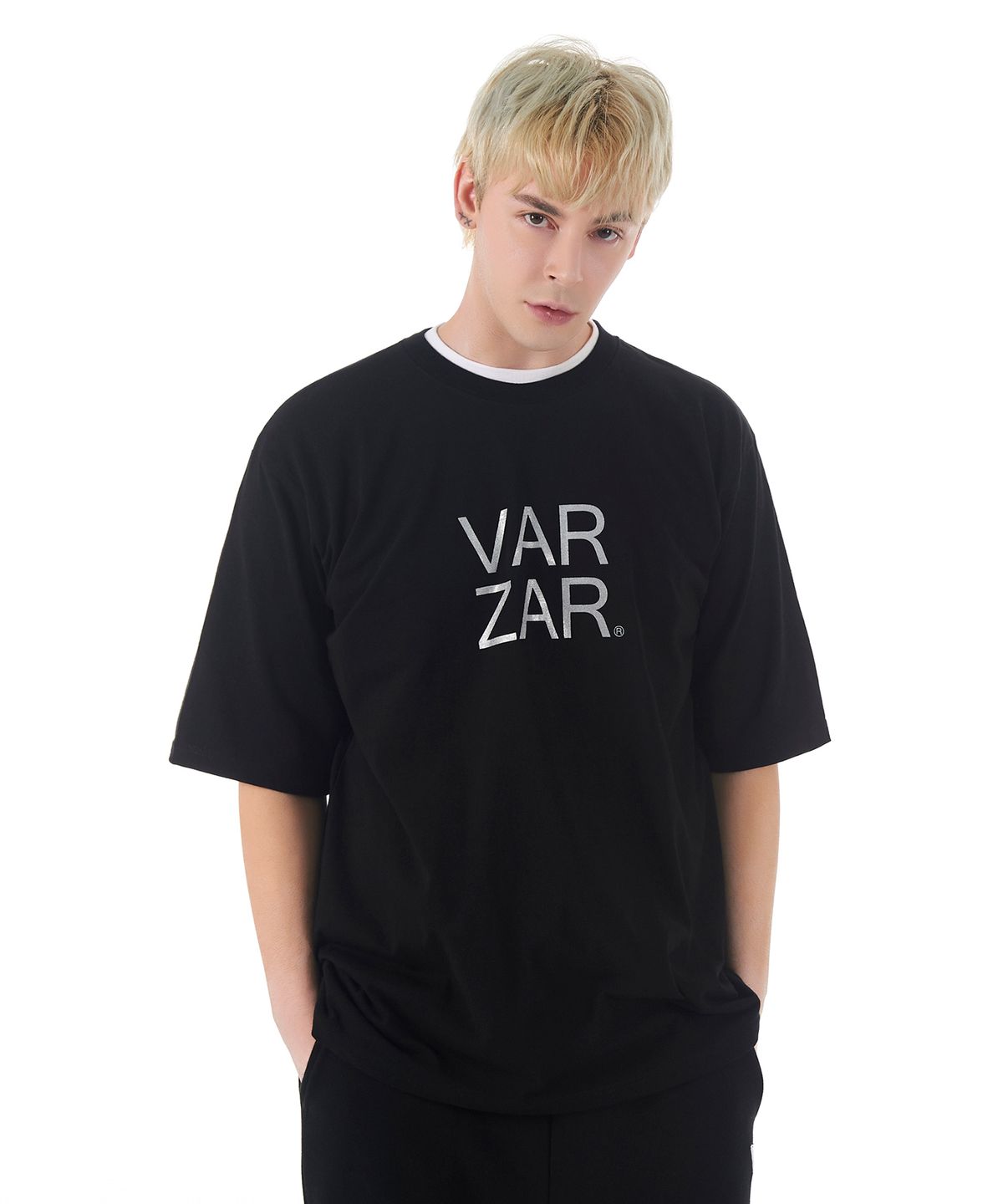 바잘(VARZAR) 오리지널 실버 빅로고 반팔 티셔츠 블랙