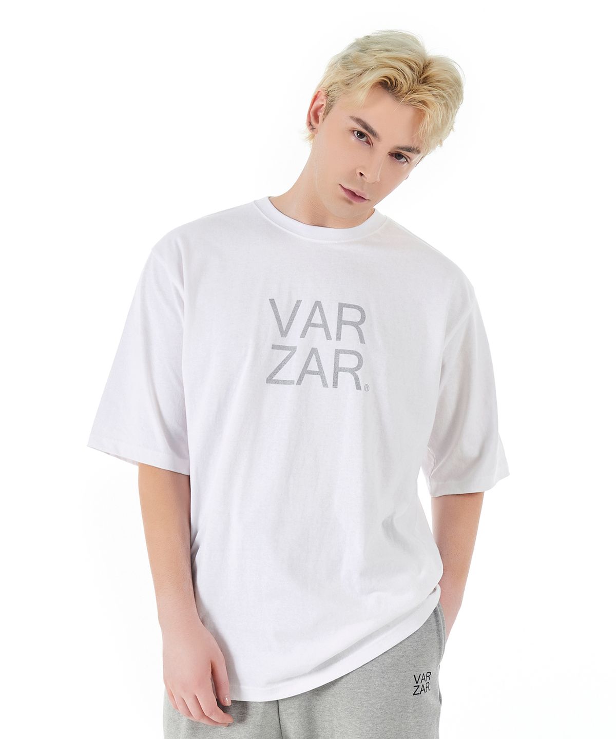 바잘(VARZAR) 오리지널 실버 빅로고 반팔 티셔츠 화이트