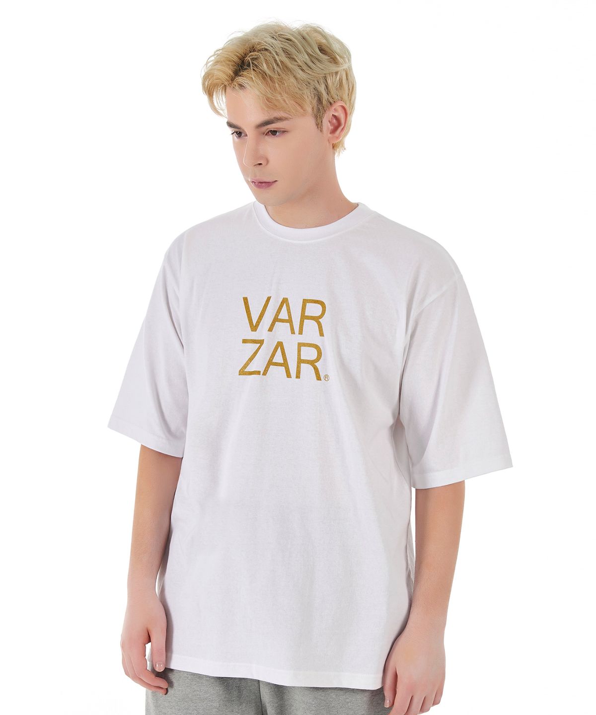바잘(VARZAR) 오리지널 골드 빅로고 반팔 티셔츠 화이트