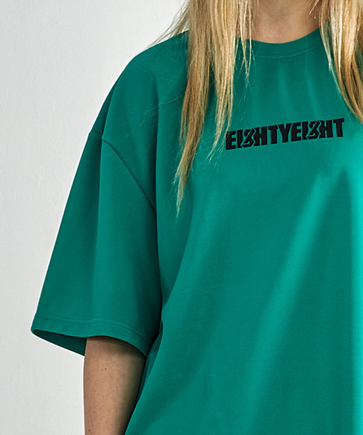 88리미티드(88LIMITED) BREATHBRIC T-shirt (GREEN)