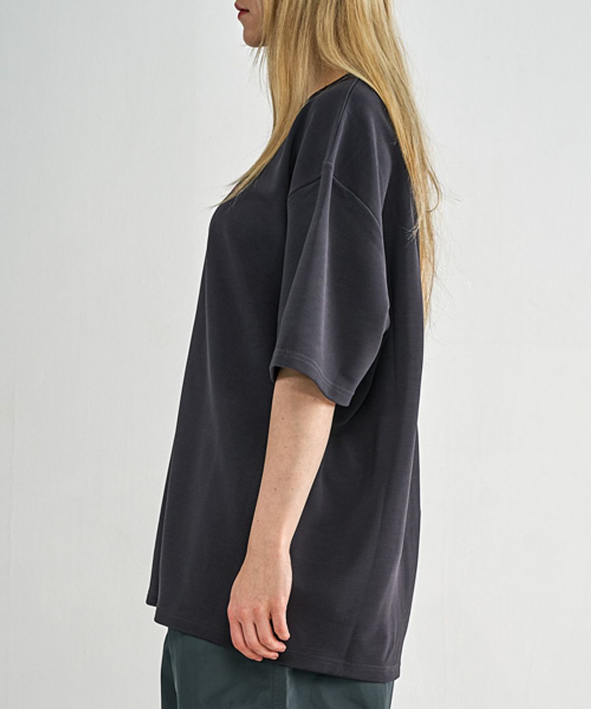 88리미티드(88LIMITED) BREATHBRIC T-shirt (GRAY)